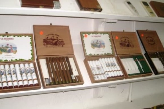 San Pedro: Culture, Cigars & Rum